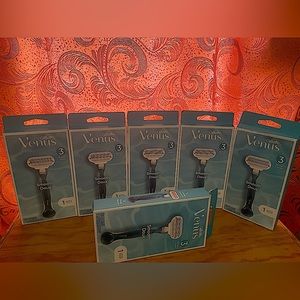 Gillette Venus 3 blades  razor  great smooth shaving leaves no razor burn